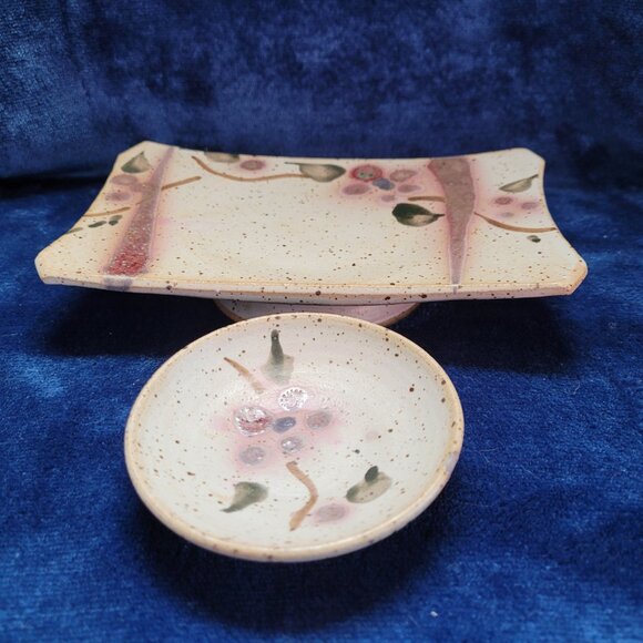 Maureen Lewis Pottery - Picture 2 of 6